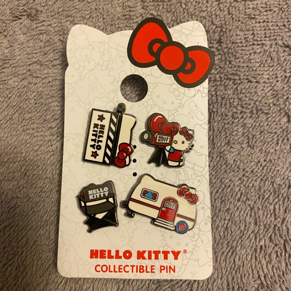 Hello kitty pin set
